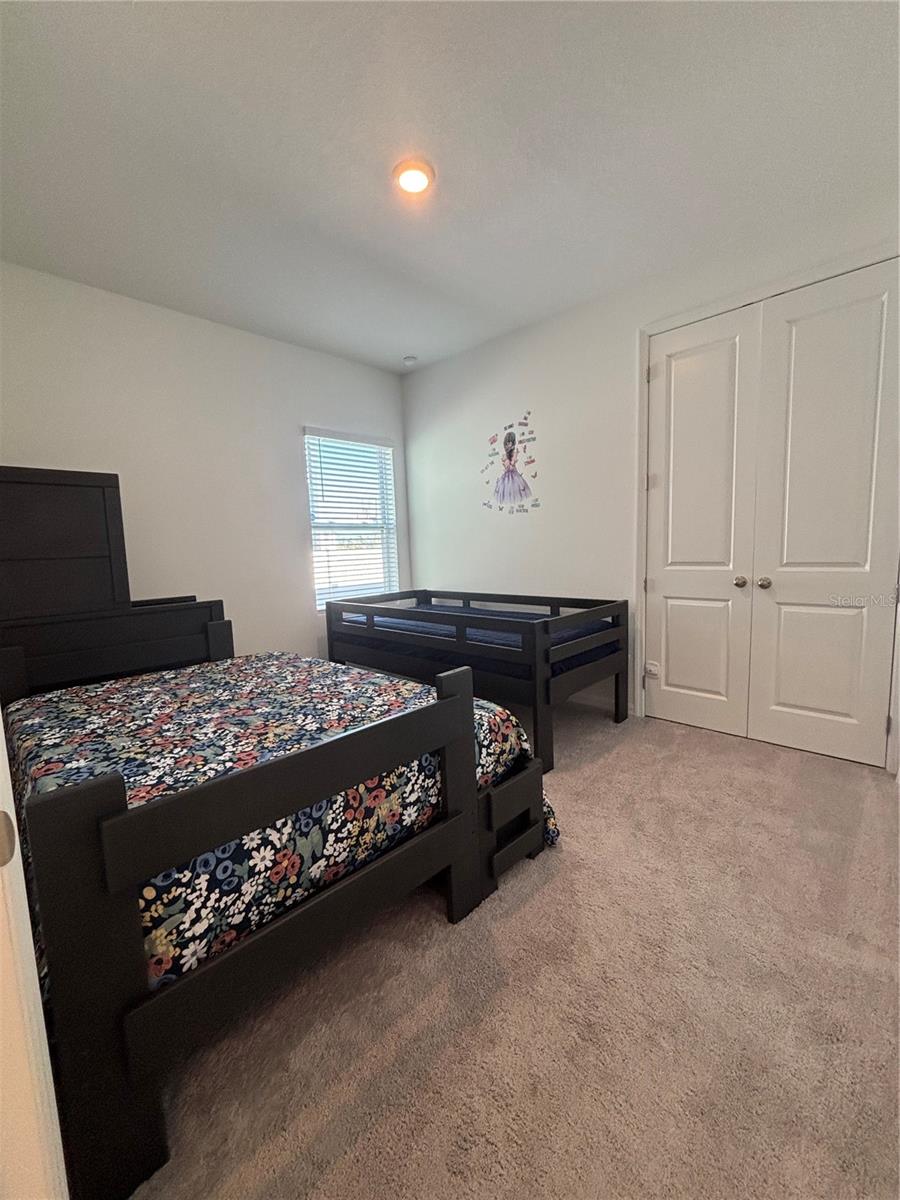 HAMPTON OAKS - Residential