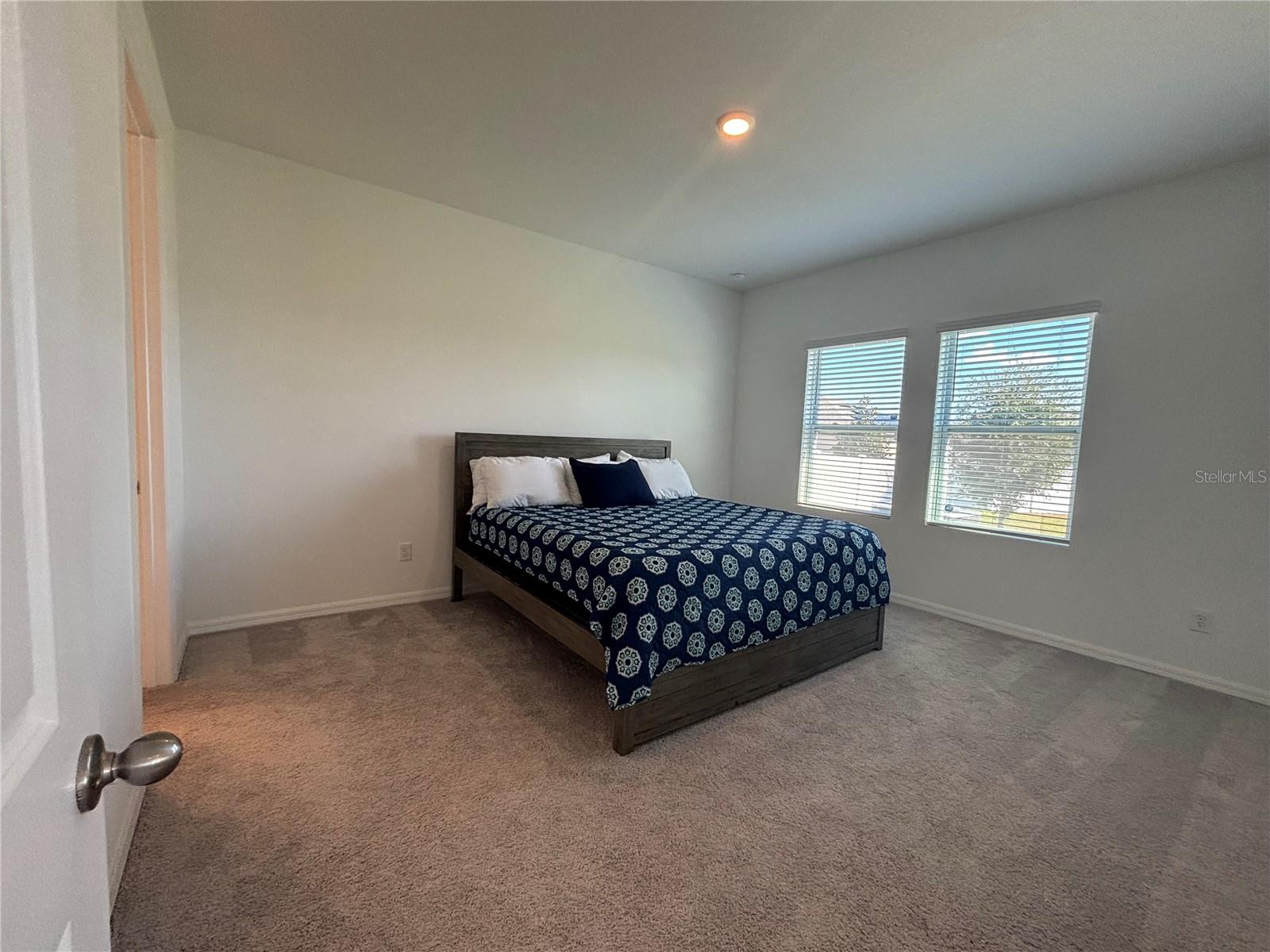 HAMPTON OAKS - Residential