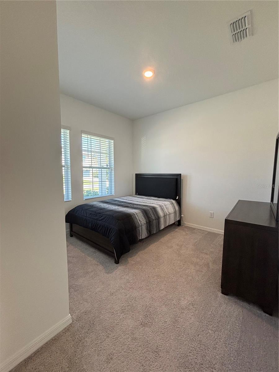 HAMPTON OAKS - Residential