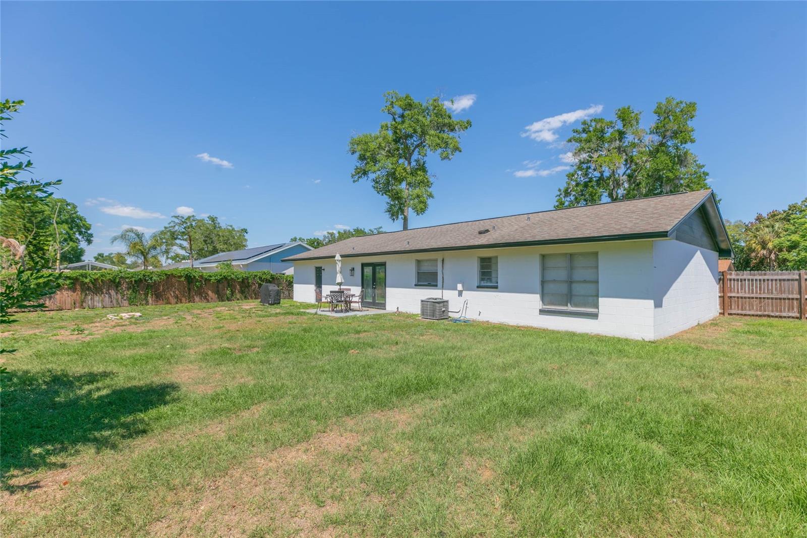 OAK MONT WOODS - Residential Lease