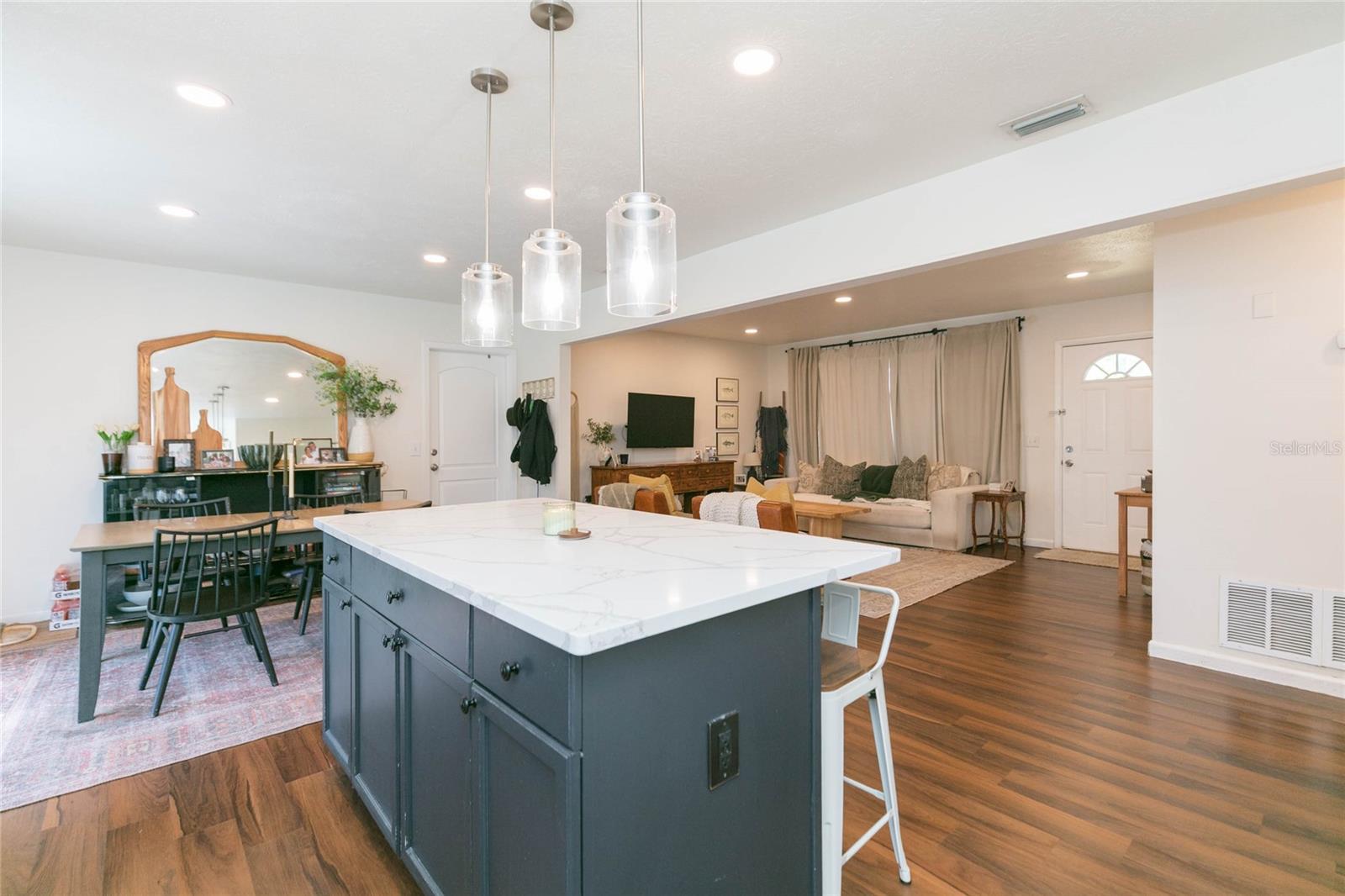 OAK MONT WOODS - Residential Lease