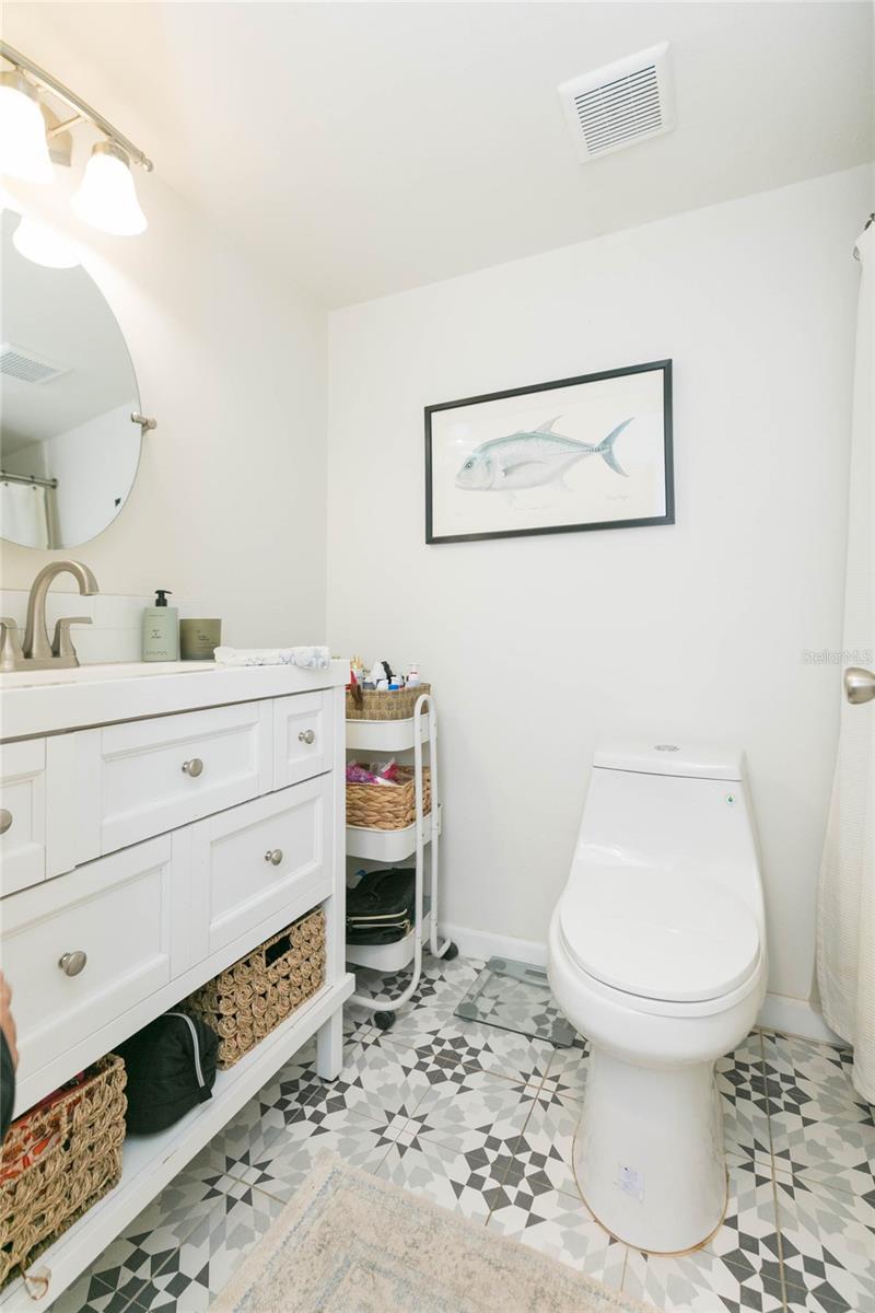 OAK MONT WOODS - Residential Lease