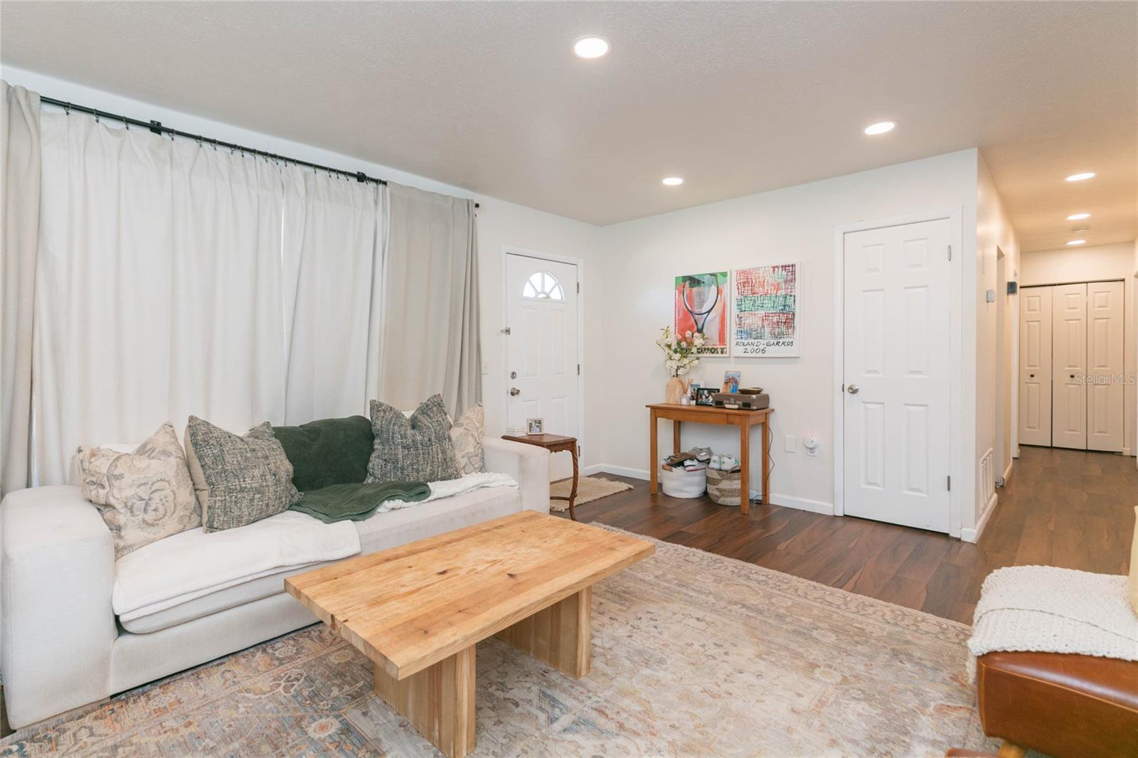 OAK MONT WOODS - Residential Lease