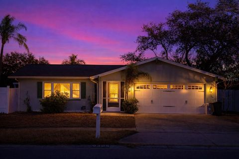 Photo of 9305 120th Lane, Seminole, FL 33772 (MLS # TB8471867)