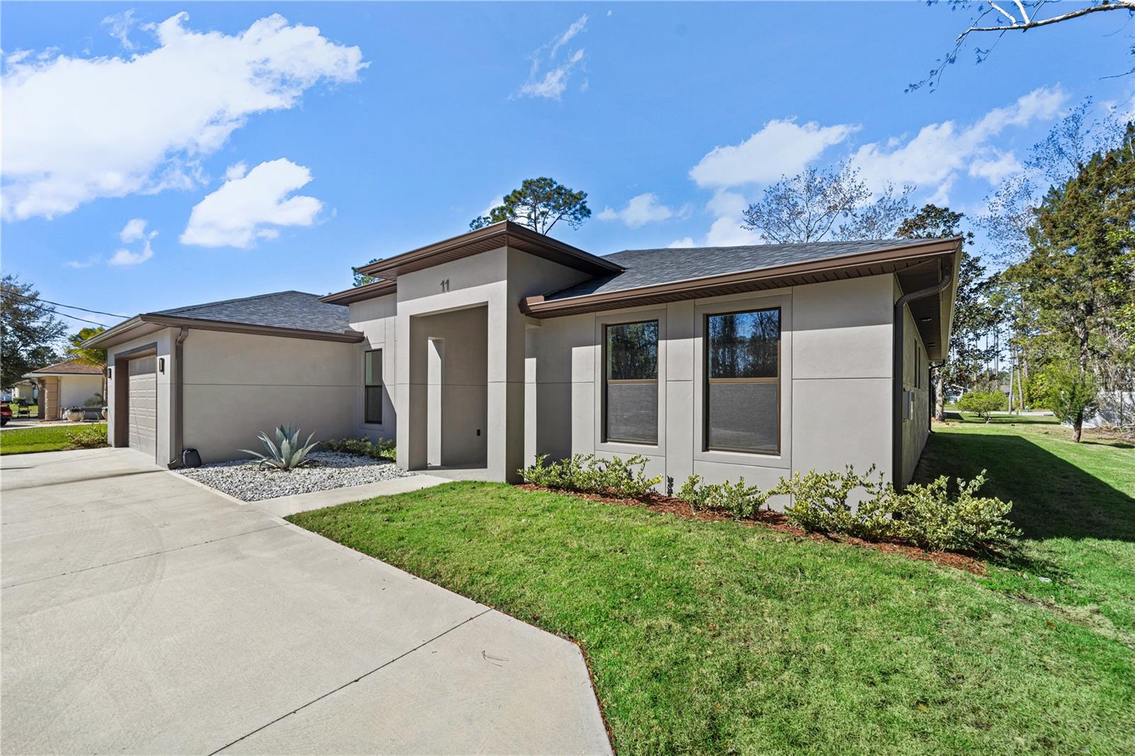 11 ETHAN ALLEN DRIVE