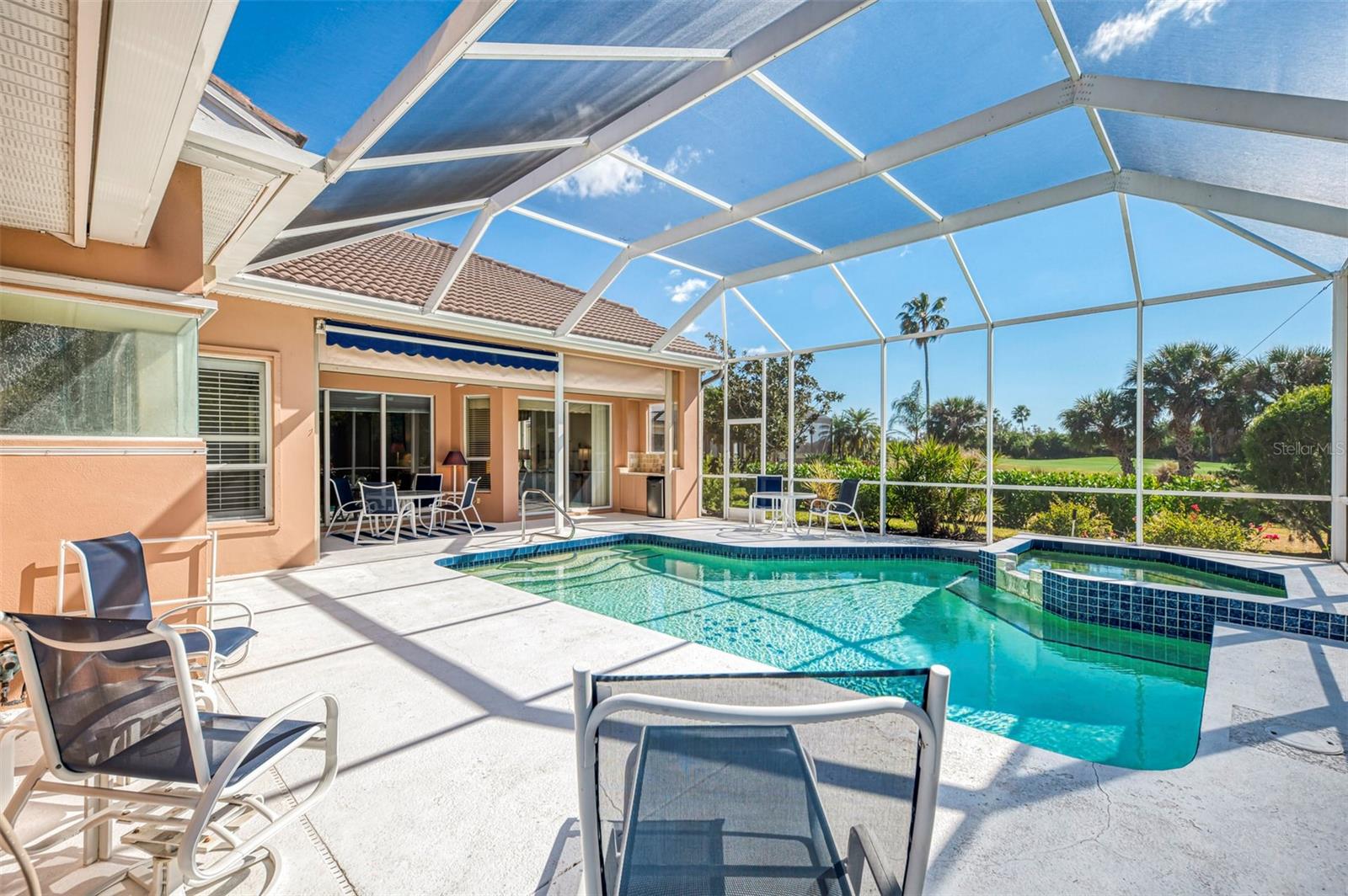 RIVERWOOD - Residential