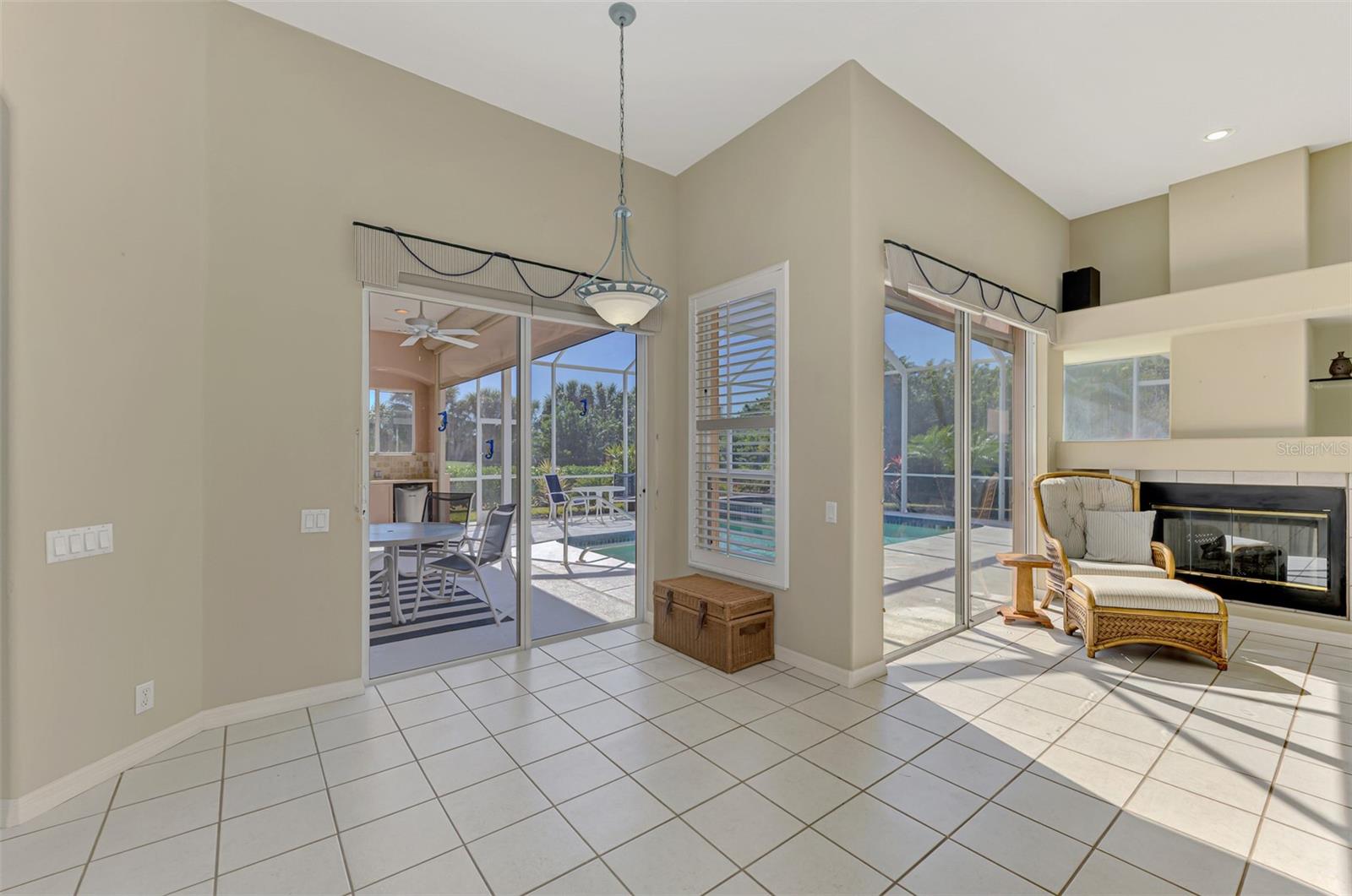 RIVERWOOD - Residential