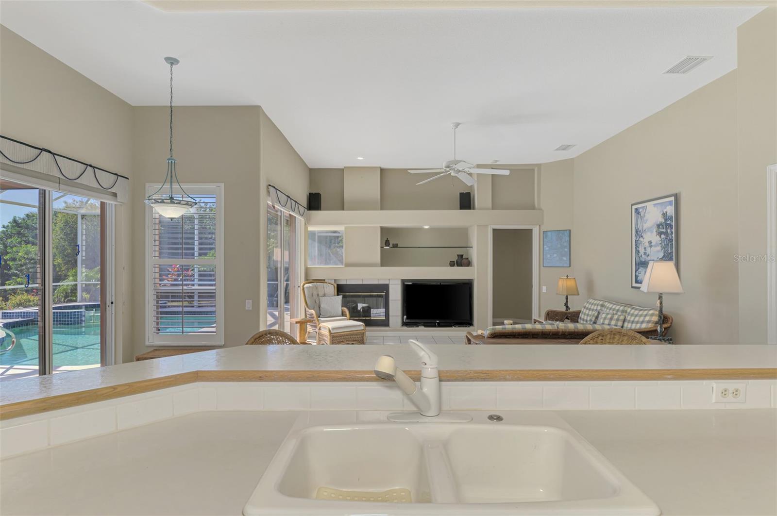 RIVERWOOD - Residential