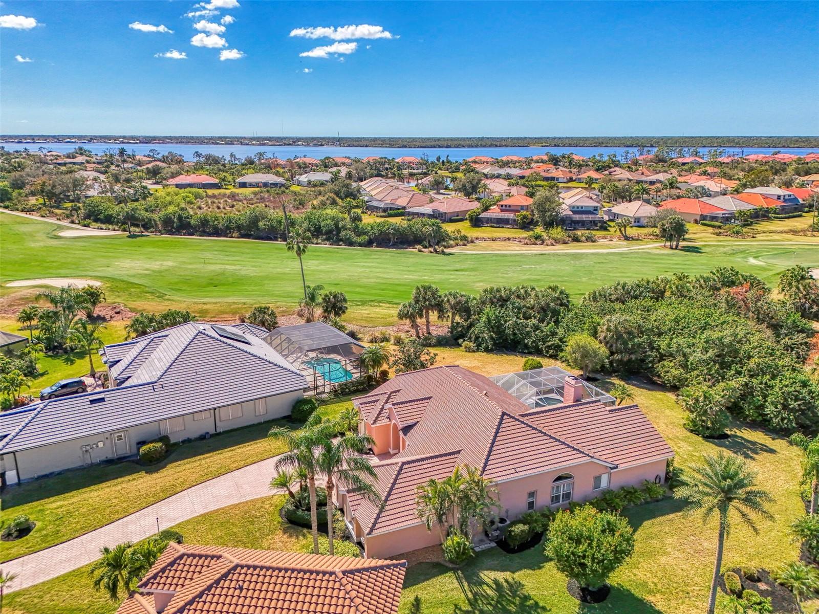 RIVERWOOD - Residential