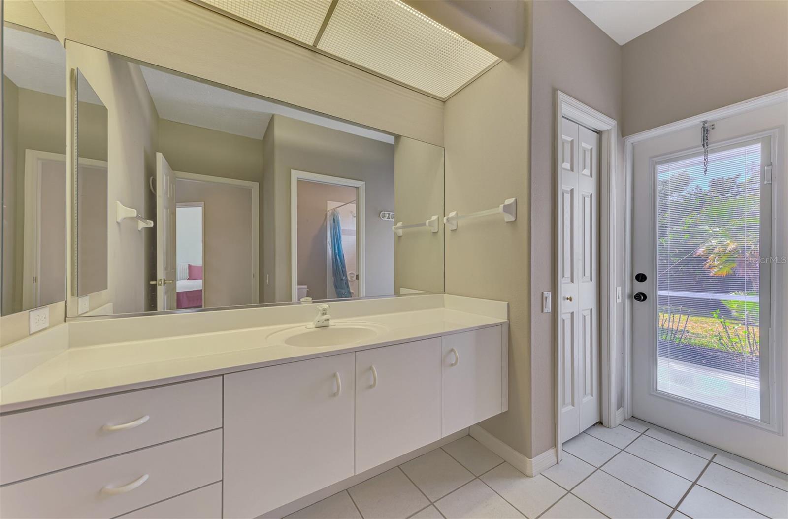 RIVERWOOD - Residential