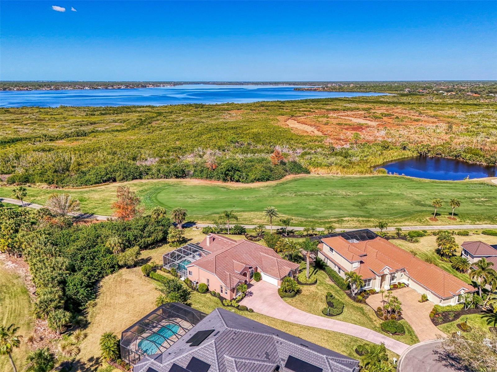 RIVERWOOD - Residential