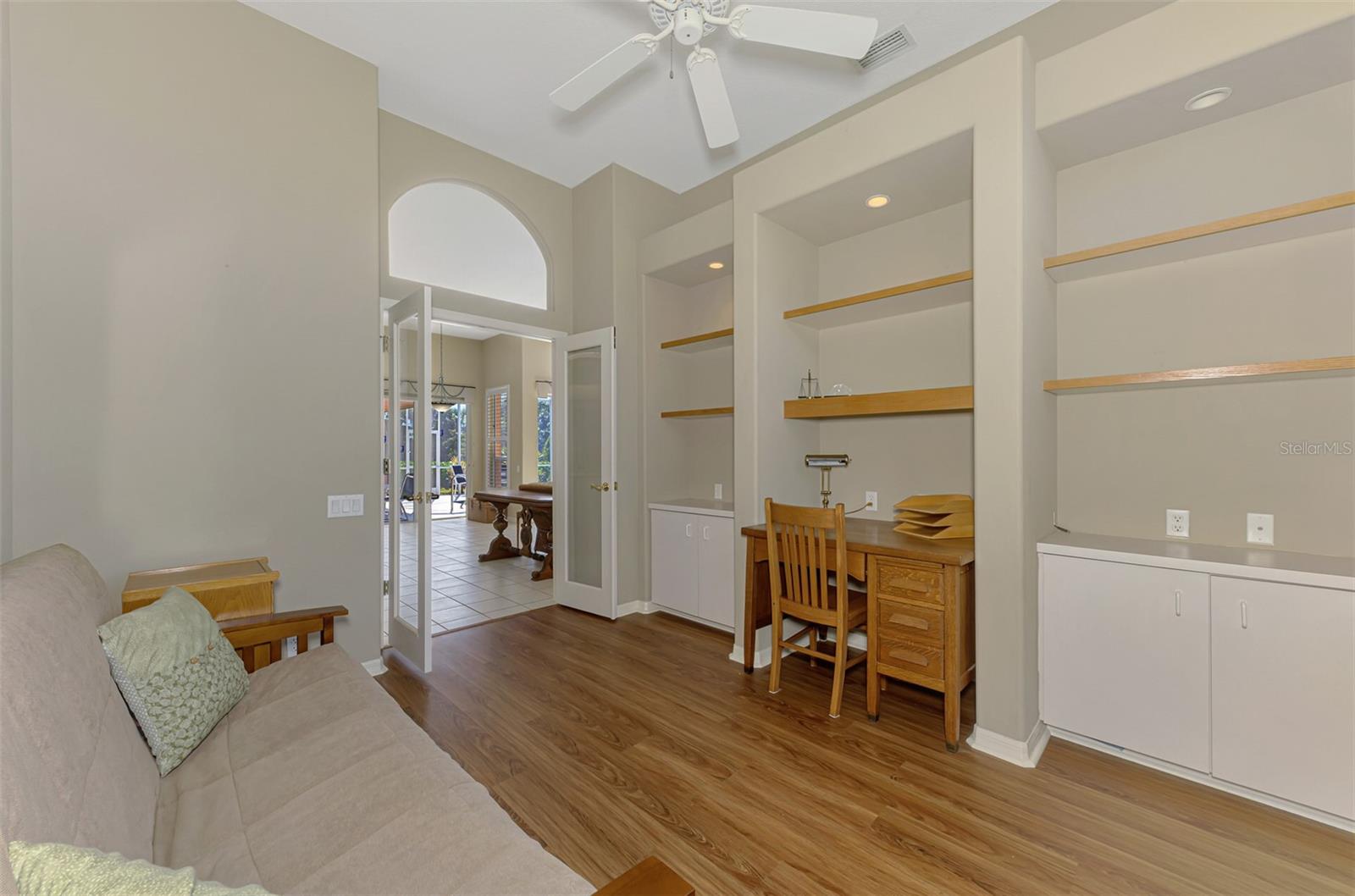 RIVERWOOD - Residential