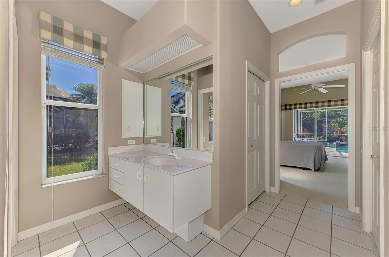 RIVERWOOD - Residential