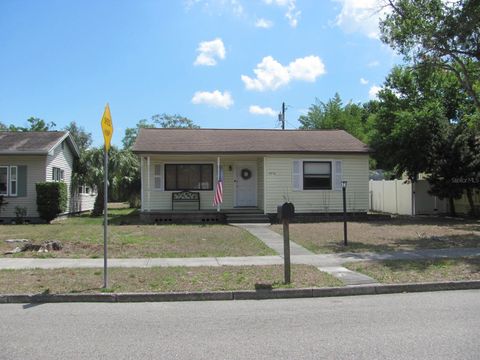 Photo of 4716 17th Avenue N, St Petersburg, FL 33713 (MLS # TB8502637)