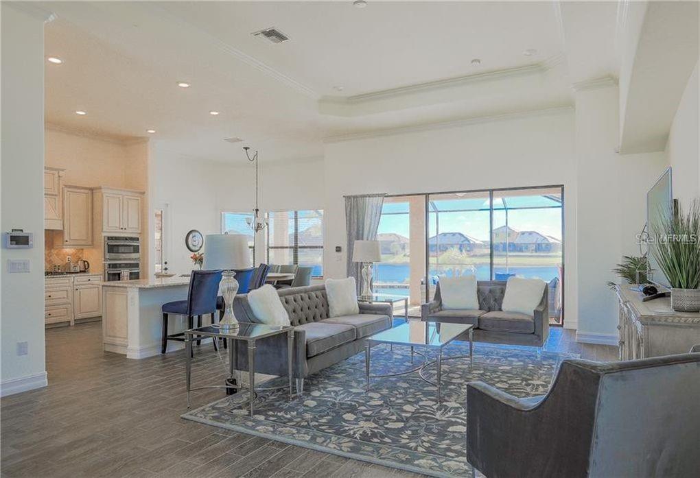 LAKEWOOD NATIONAL - Residential Lease