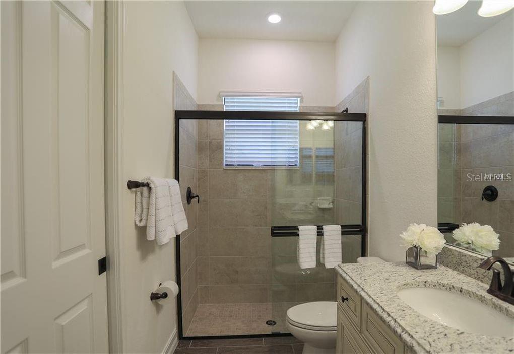 LAKEWOOD NATIONAL - Residential Lease