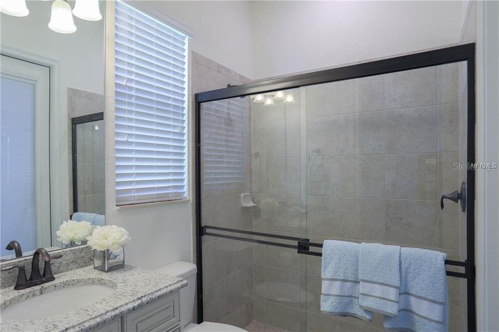 LAKEWOOD NATIONAL - Residential Lease