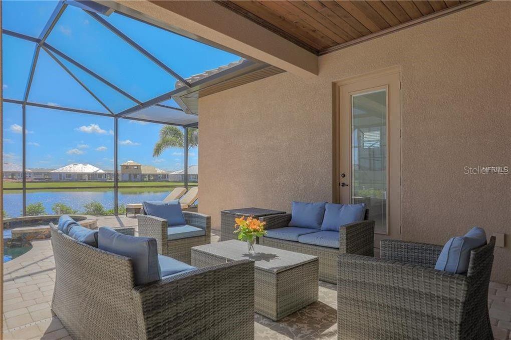 LAKEWOOD NATIONAL - Residential Lease