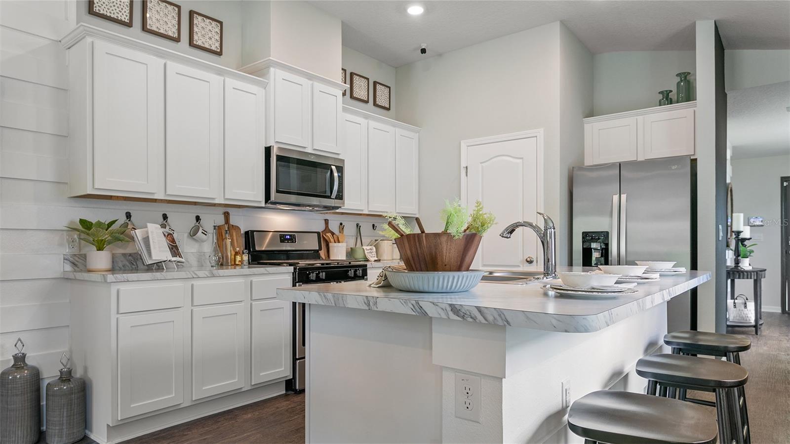 GRAND RESERVE AND GOLF CLUB - Residential