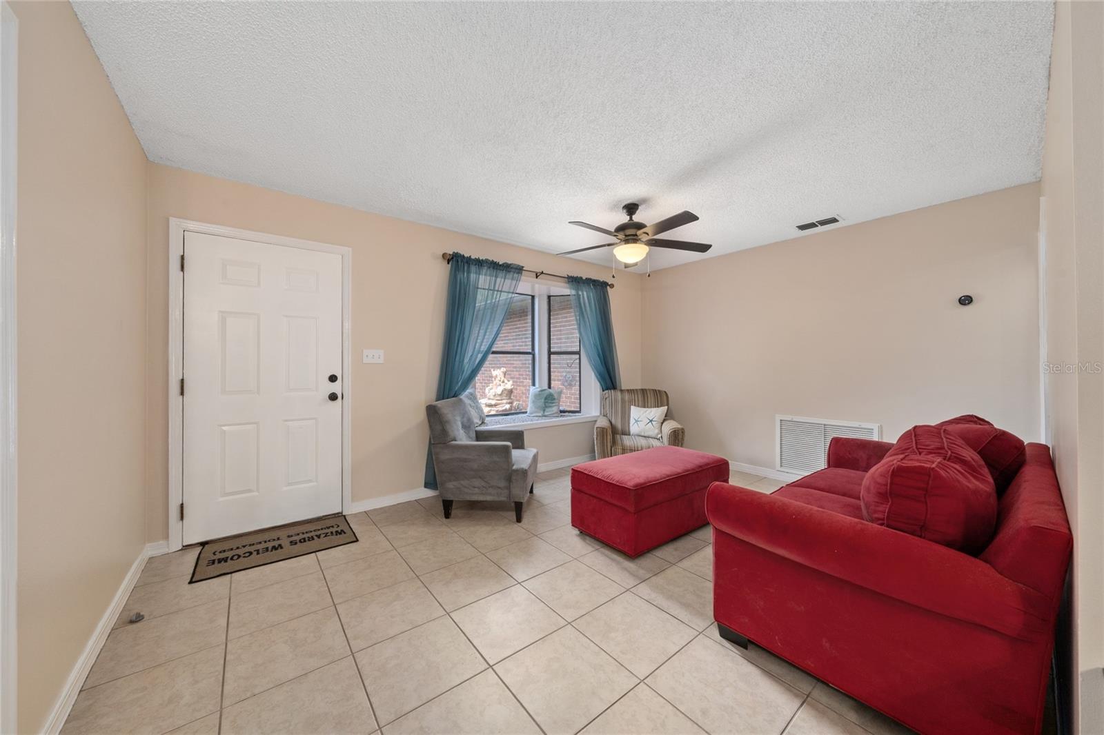 1550 REGAL OAK DRIVE