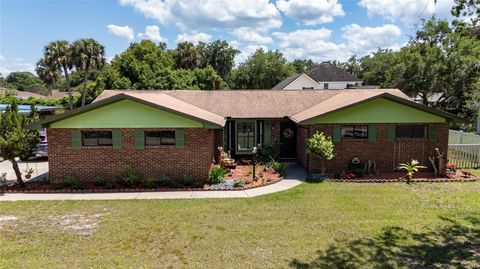 Photo of 1550 Regal Oak Drive, Kissimmee, FL 34744 (MLS # S5150034)