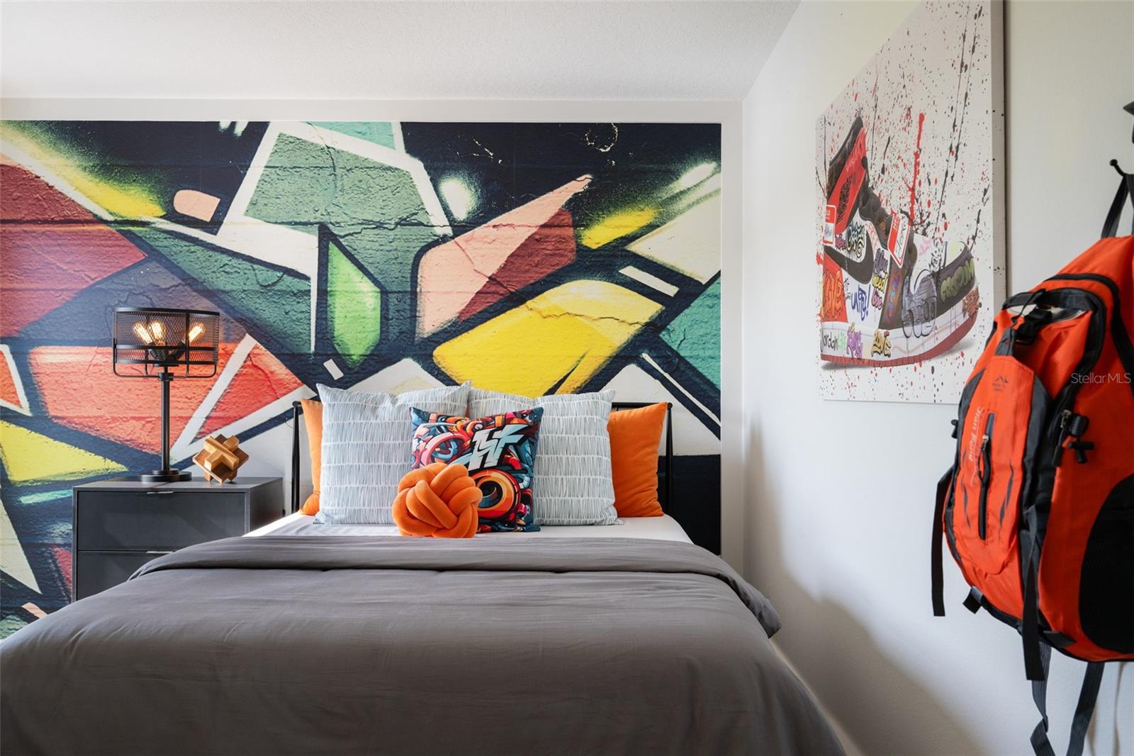 PASADENA WOODS - Residential