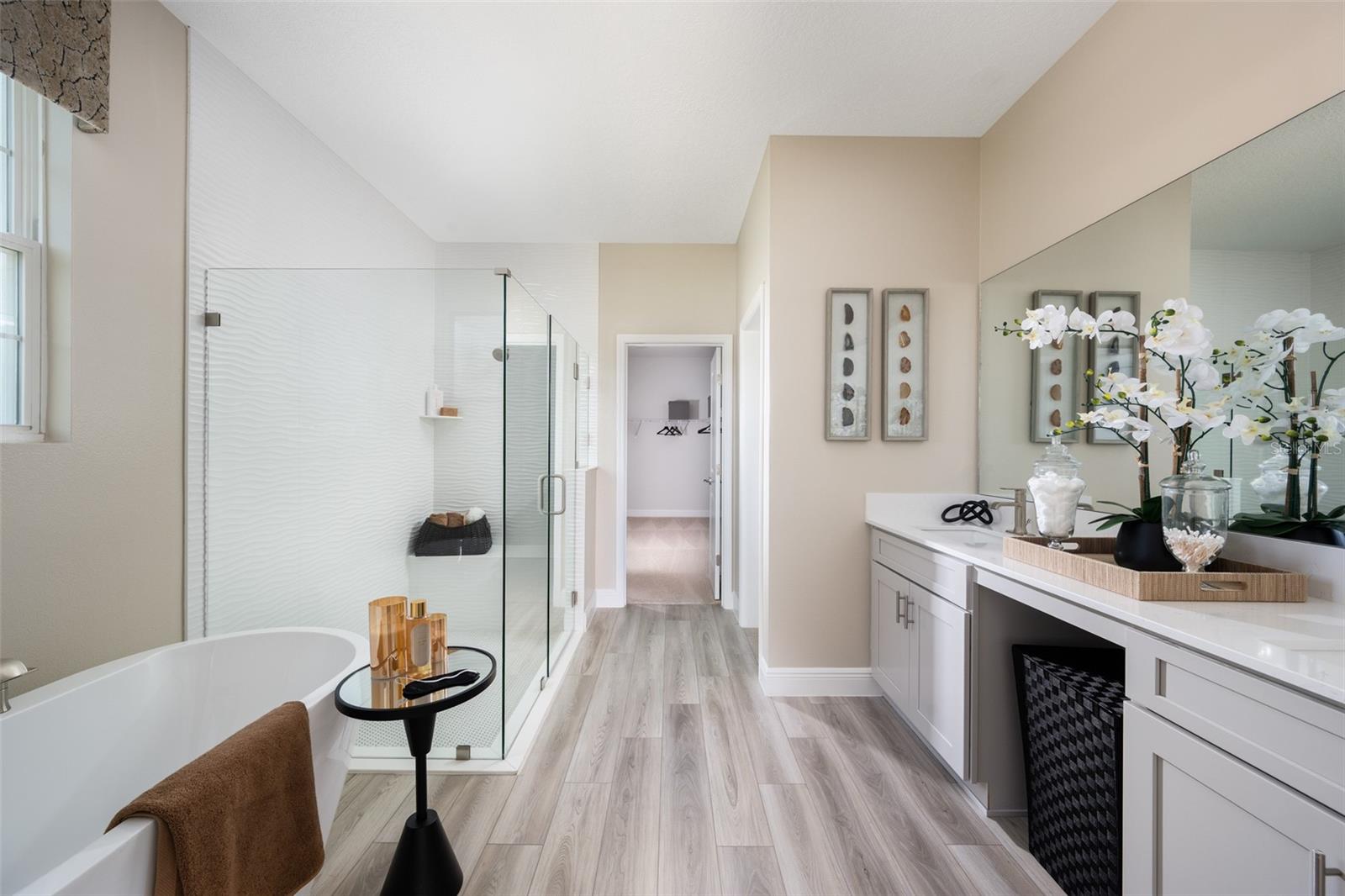 PASADENA WOODS - Residential