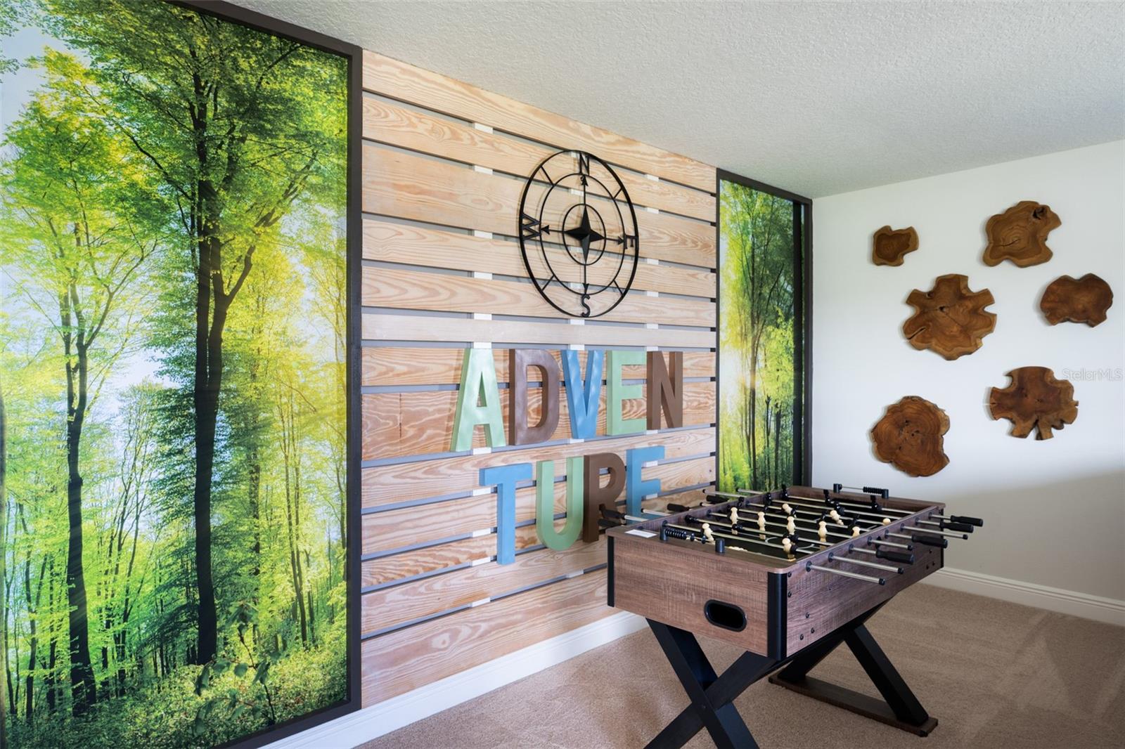 PASADENA WOODS - Residential