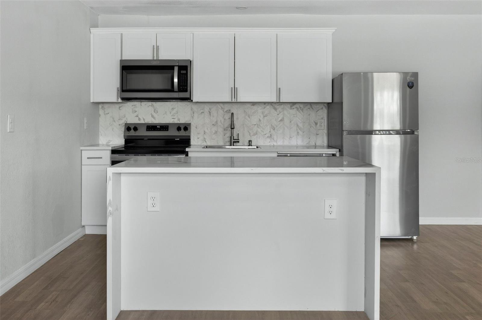 DELTONA FLORIDA LAKES UN 74 - Residential