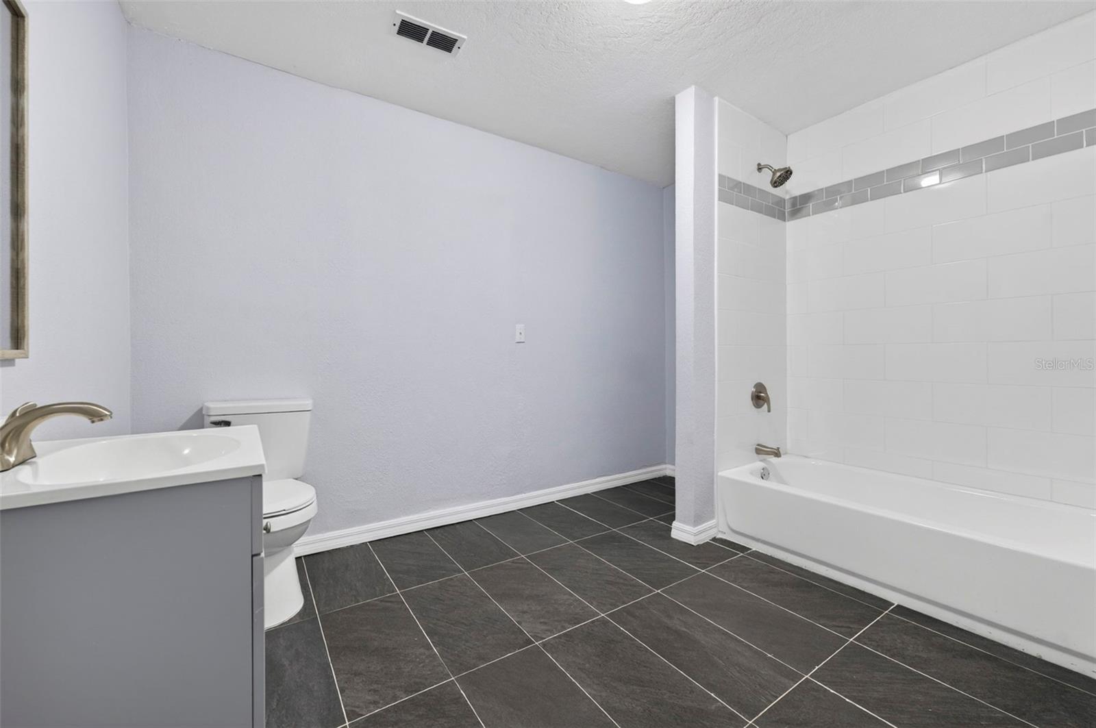 DELTONA FLORIDA LAKES UN 74 - Residential