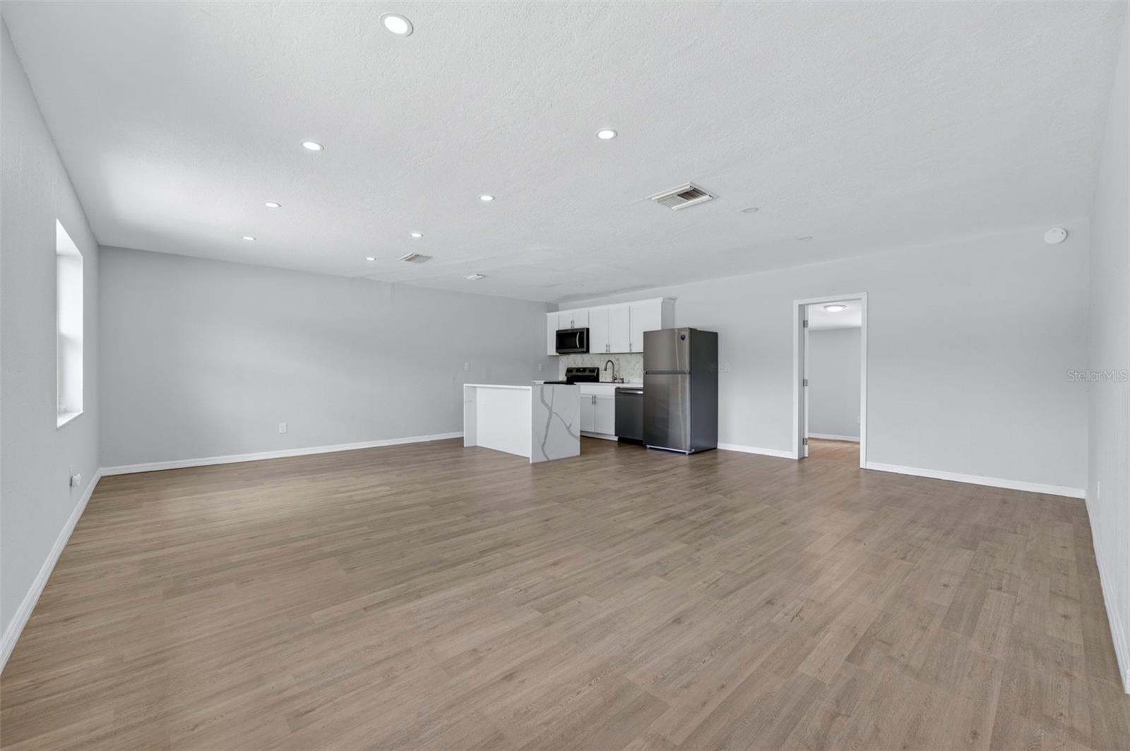 DELTONA FLORIDA LAKES UN 74 - Residential