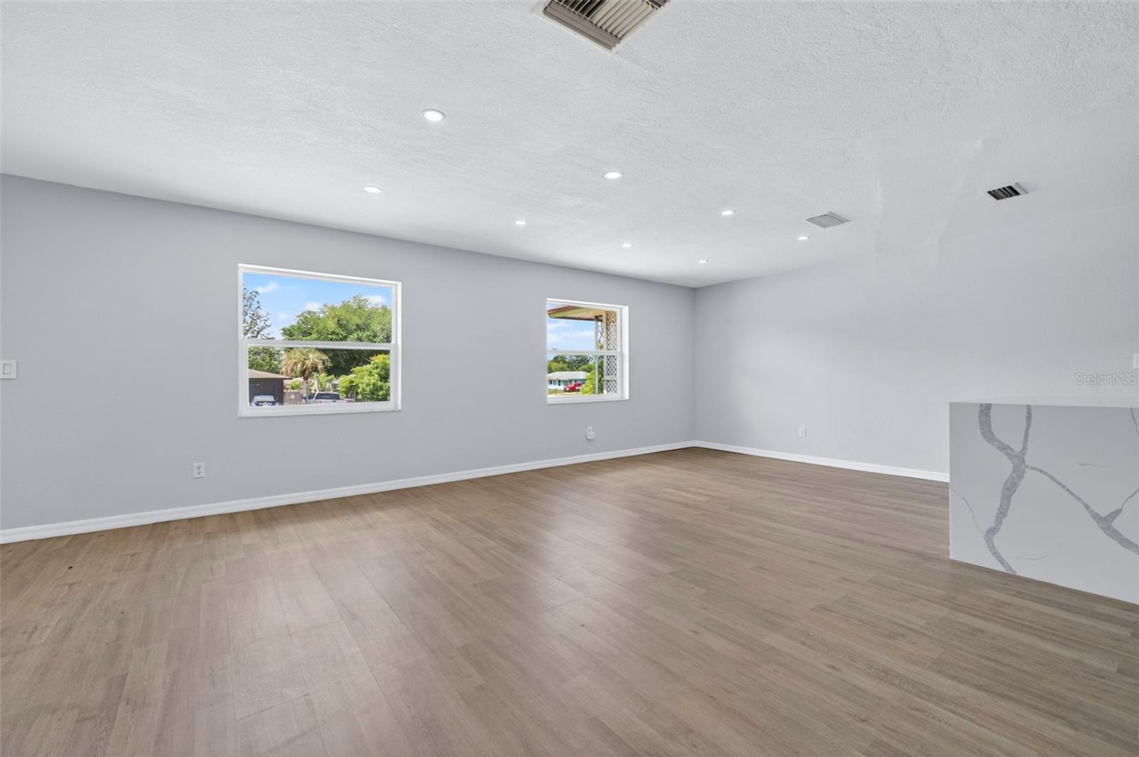 DELTONA FLORIDA LAKES UN 74 - Residential