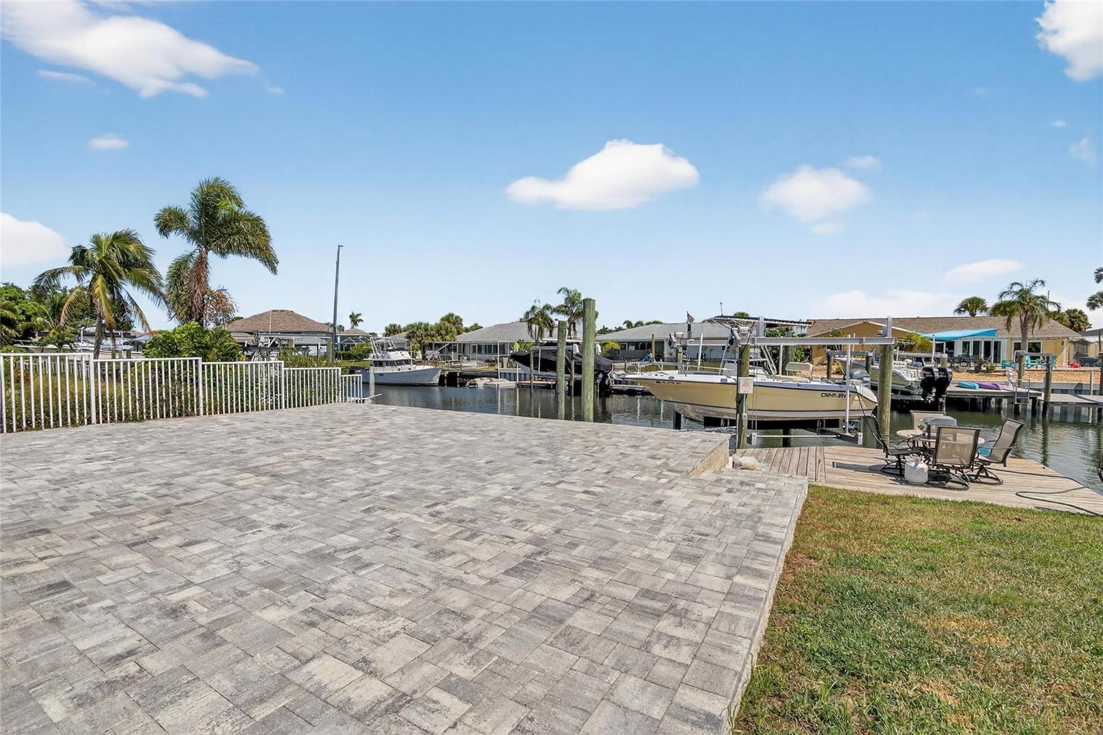 APOLLO BEACH UNIT 13 PT 2 - Residential