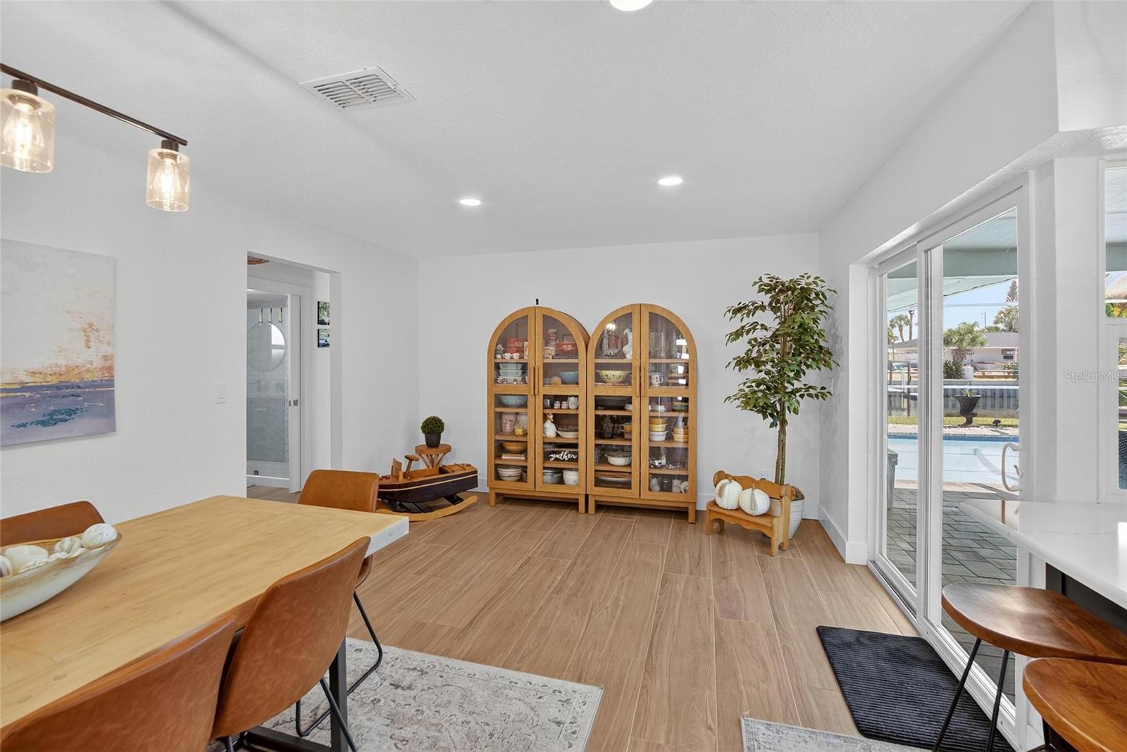 APOLLO BEACH UNIT 13 PT 2 - Residential