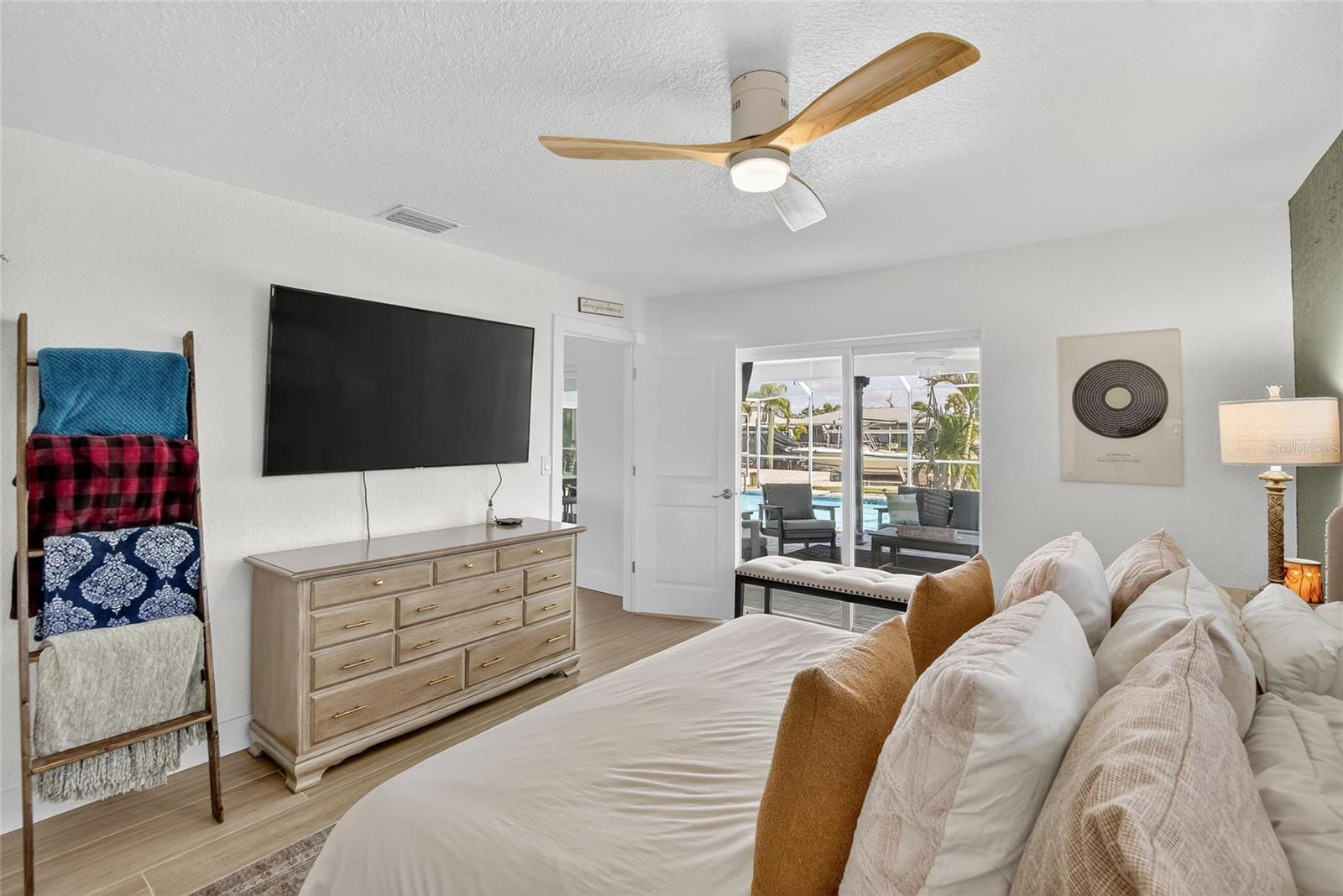 APOLLO BEACH UNIT 13 PT 2 - Residential