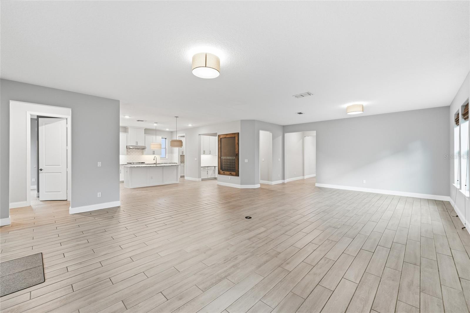 8236 PROCIDA ISLE LANE