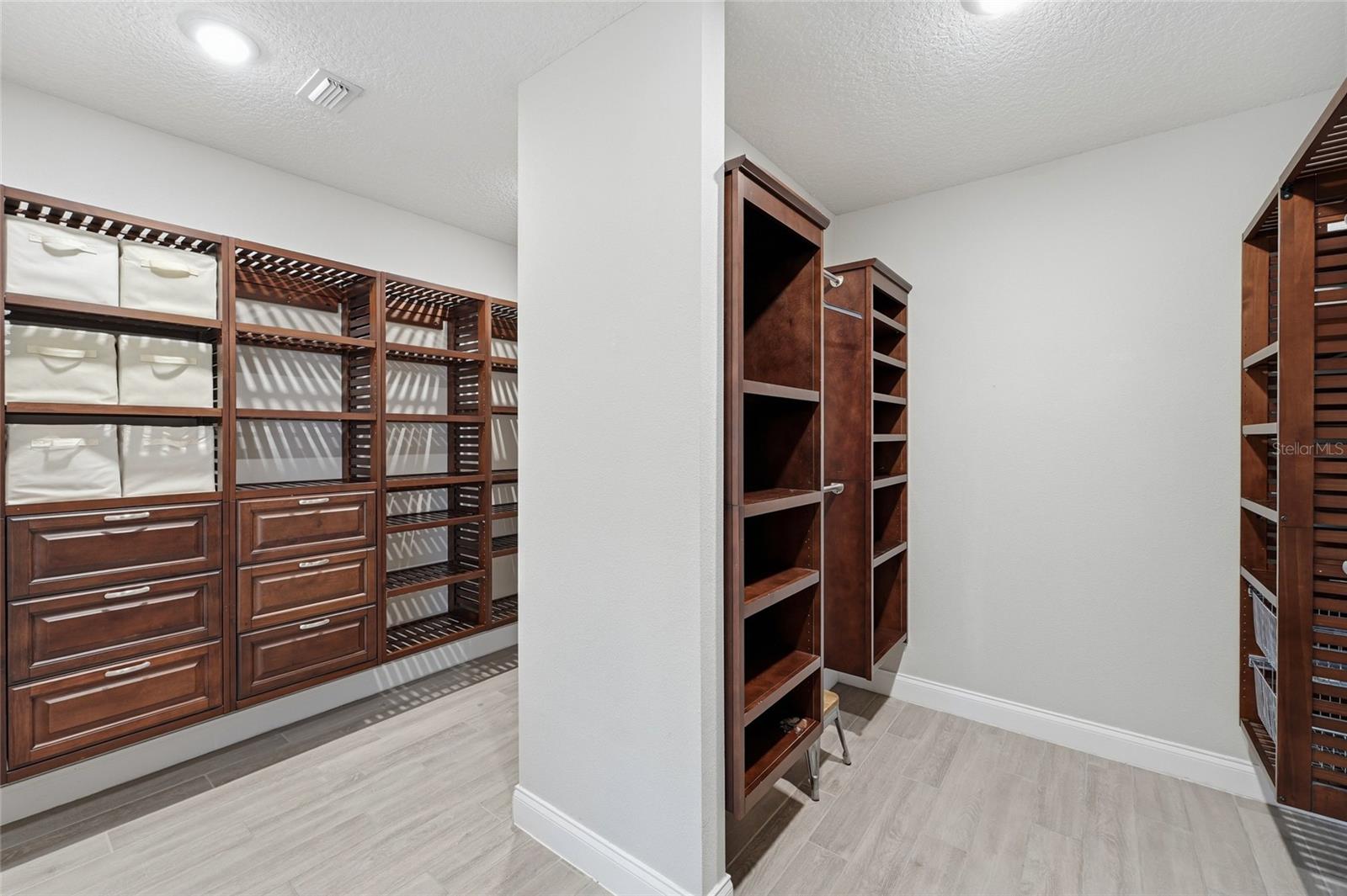 WINDERMERE ISLE PH 2 - Residential