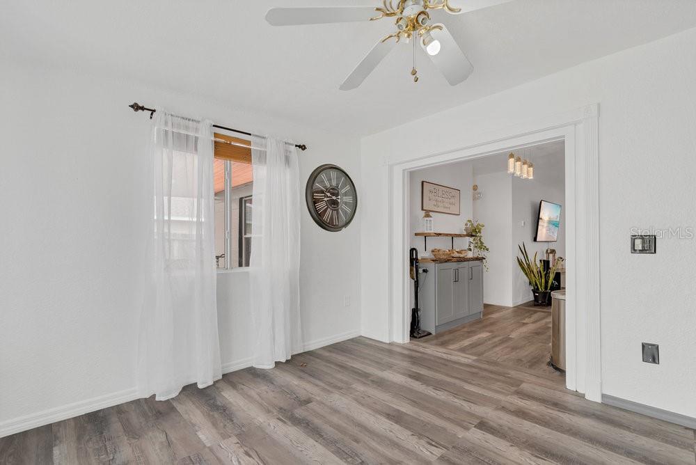 BUENAVENTURA LAKES UNIT 03 - Residential