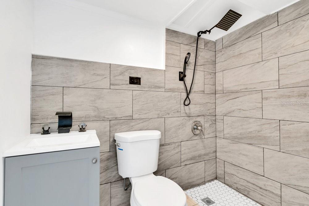 BUENAVENTURA LAKES UNIT 03 - Residential