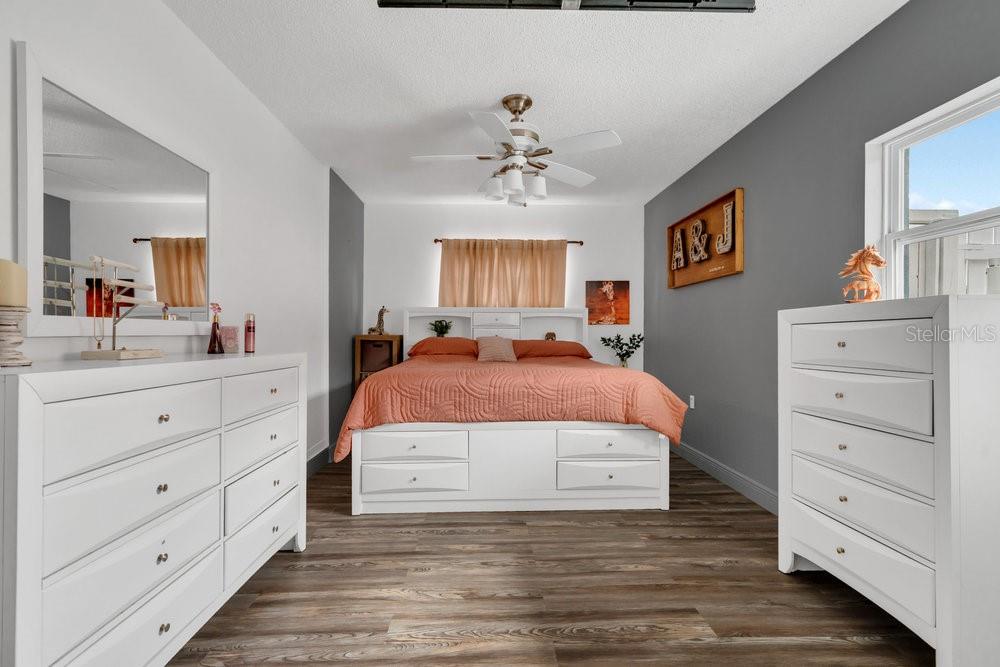 BUENAVENTURA LAKES UNIT 03 - Residential