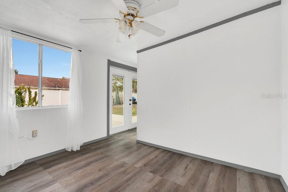 BUENAVENTURA LAKES UNIT 03 - Residential