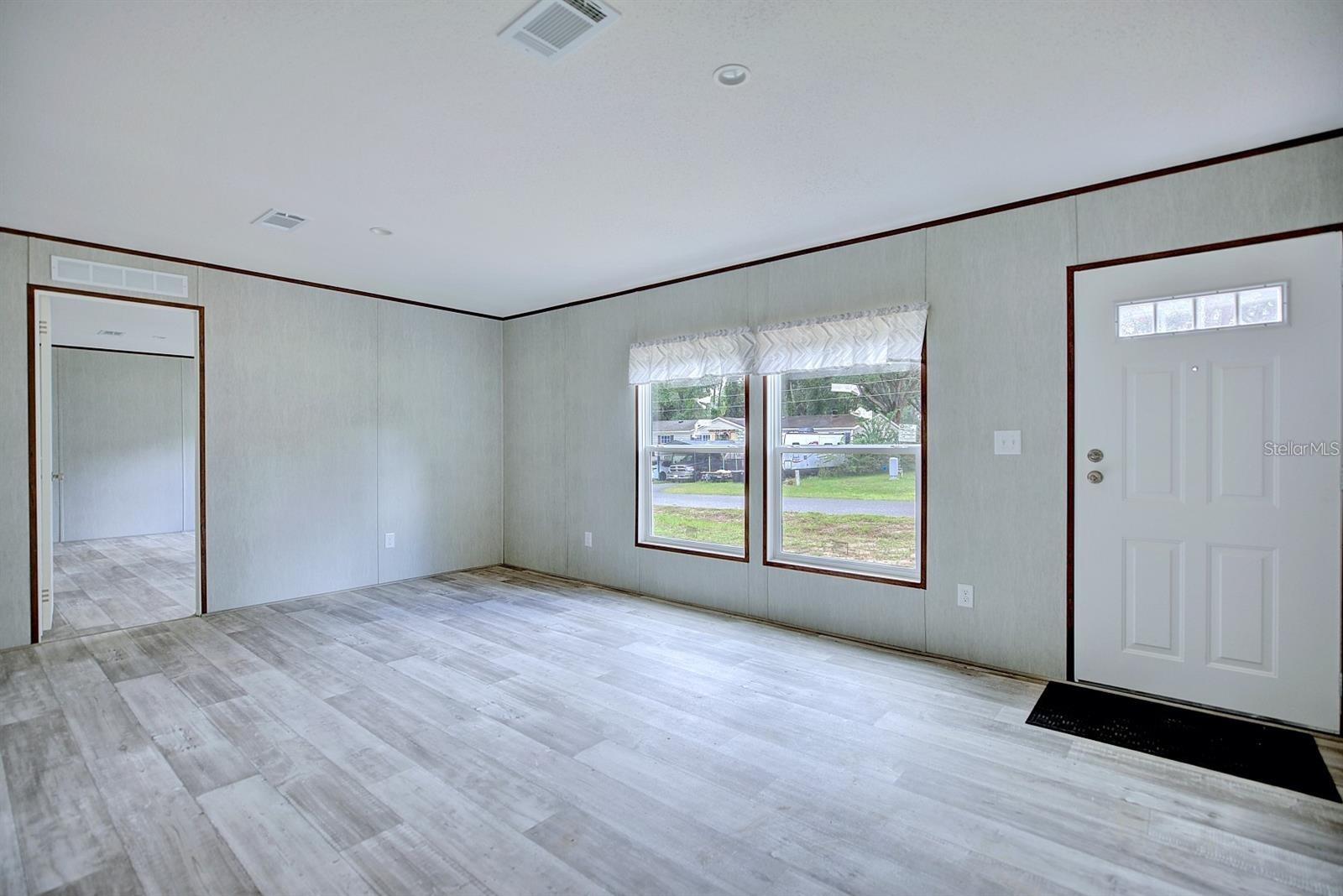 CONCORDIA PARK 01 - Residential Lease