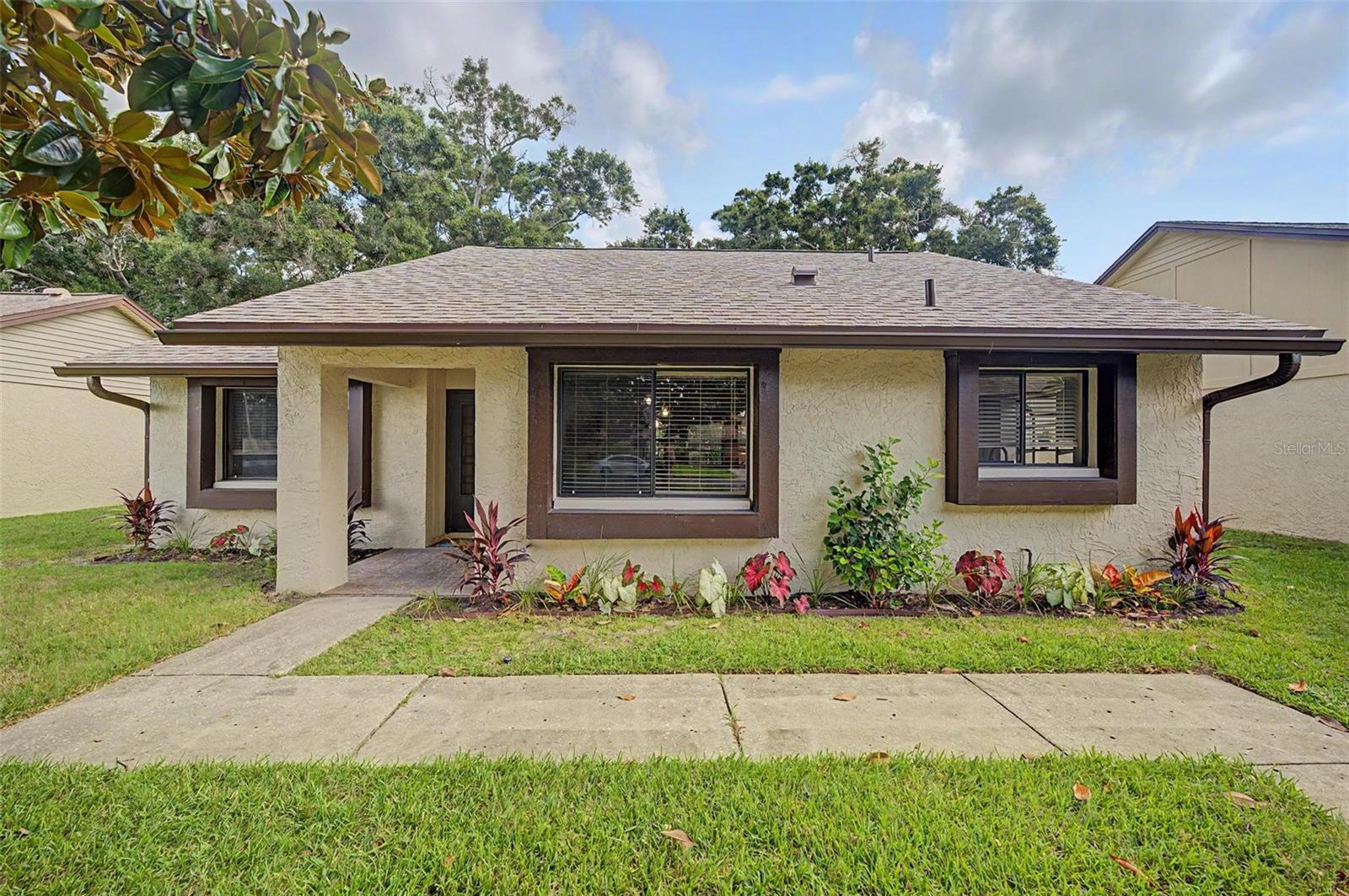 2218 BAY BERRY LANE