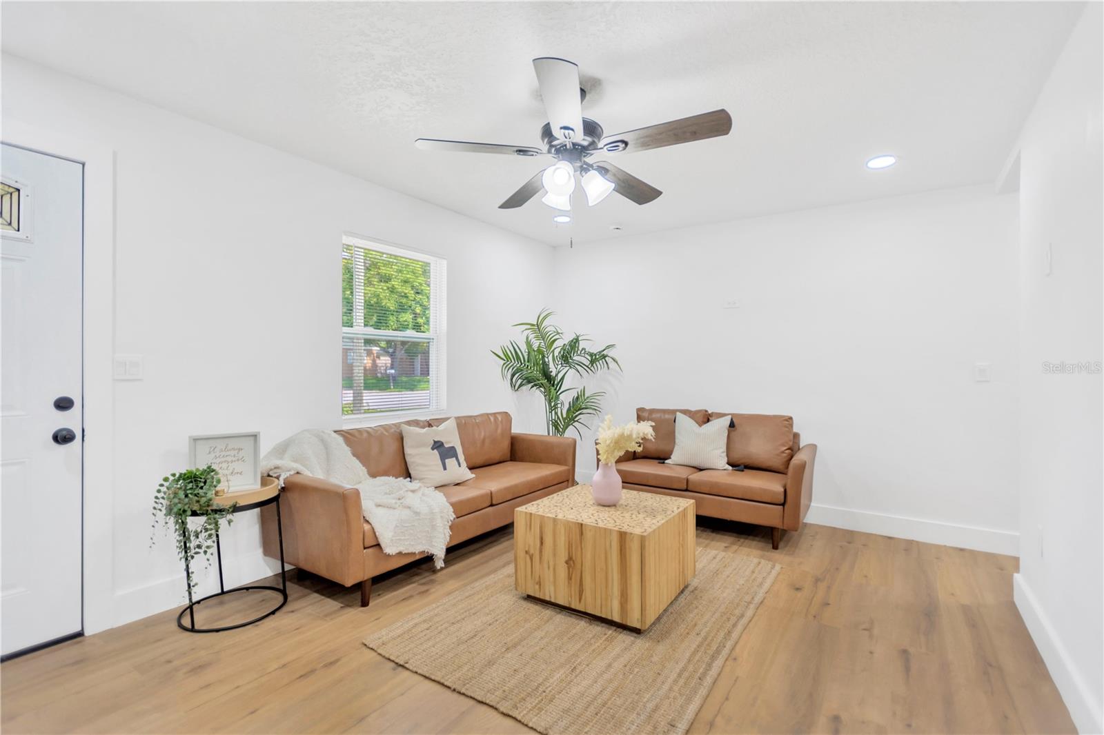 EDENVILLE SUB - Residential Lease