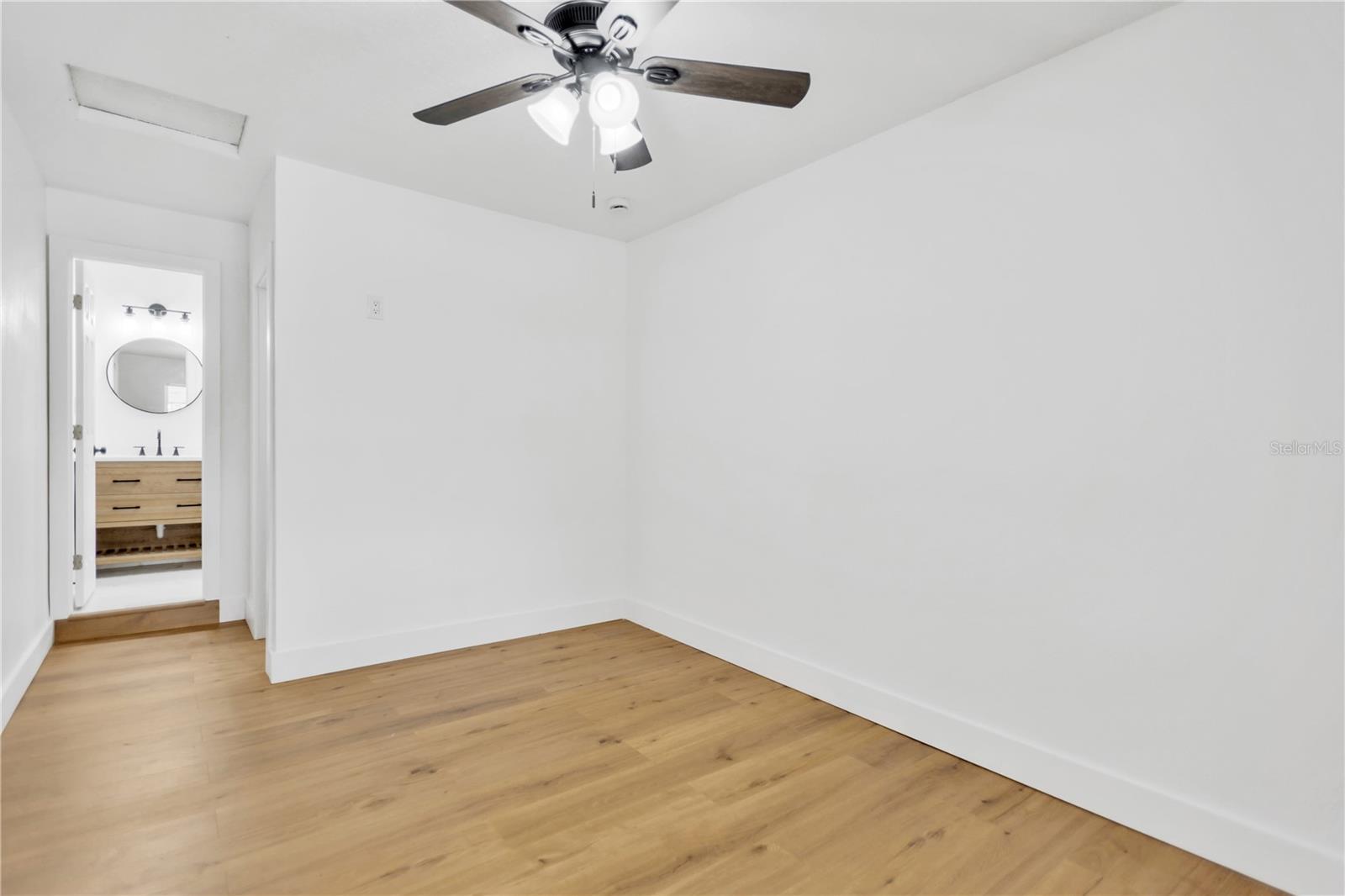 EDENVILLE SUB - Residential Lease