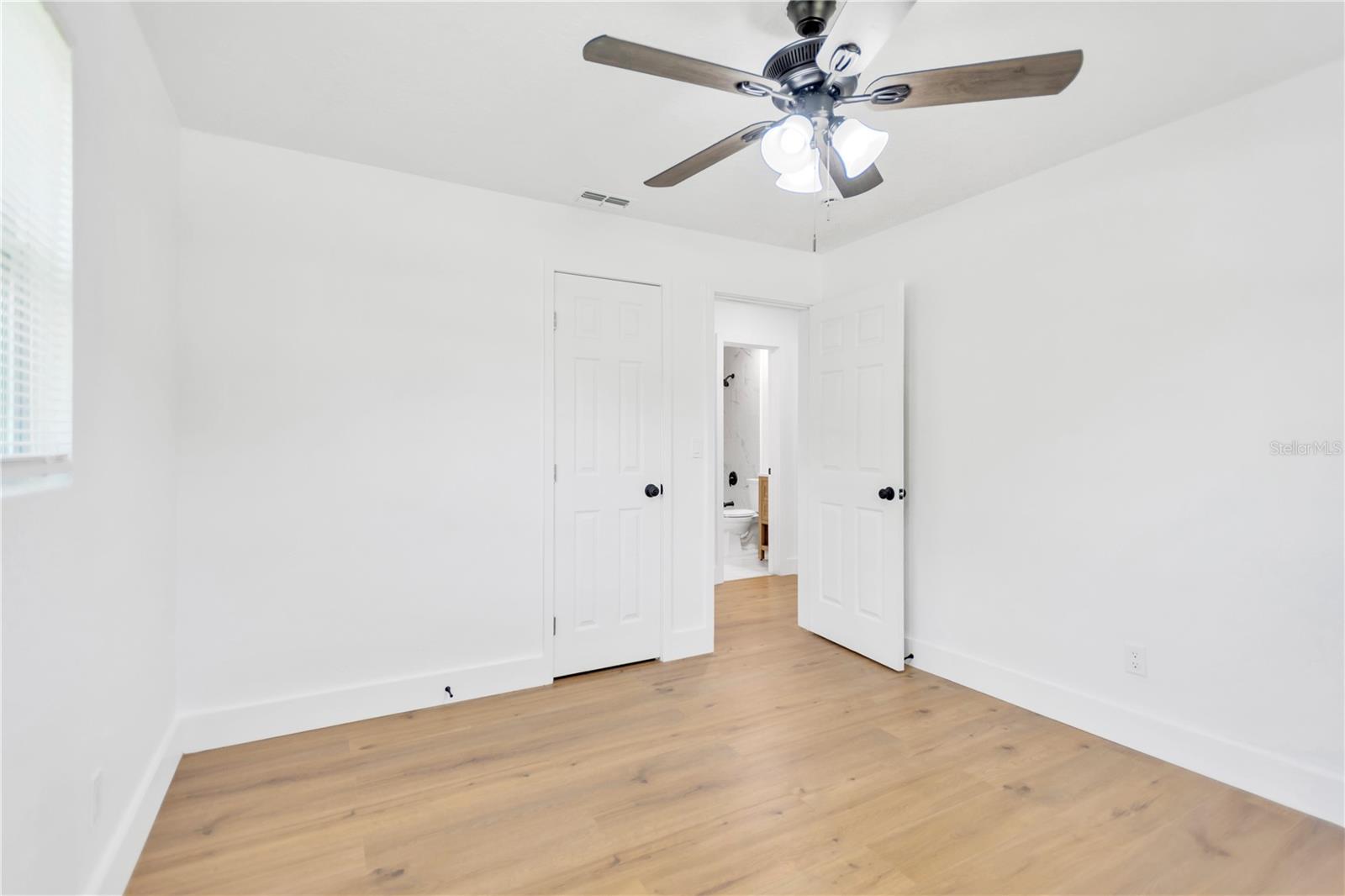 EDENVILLE SUB - Residential Lease