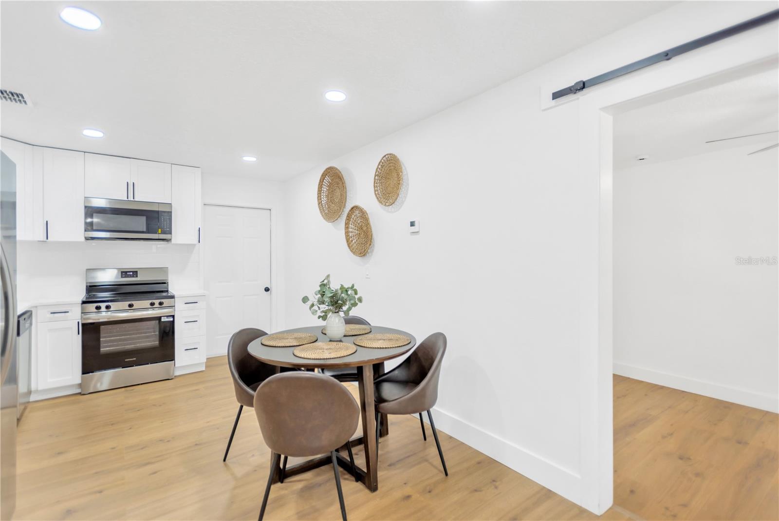 EDENVILLE SUB - Residential Lease