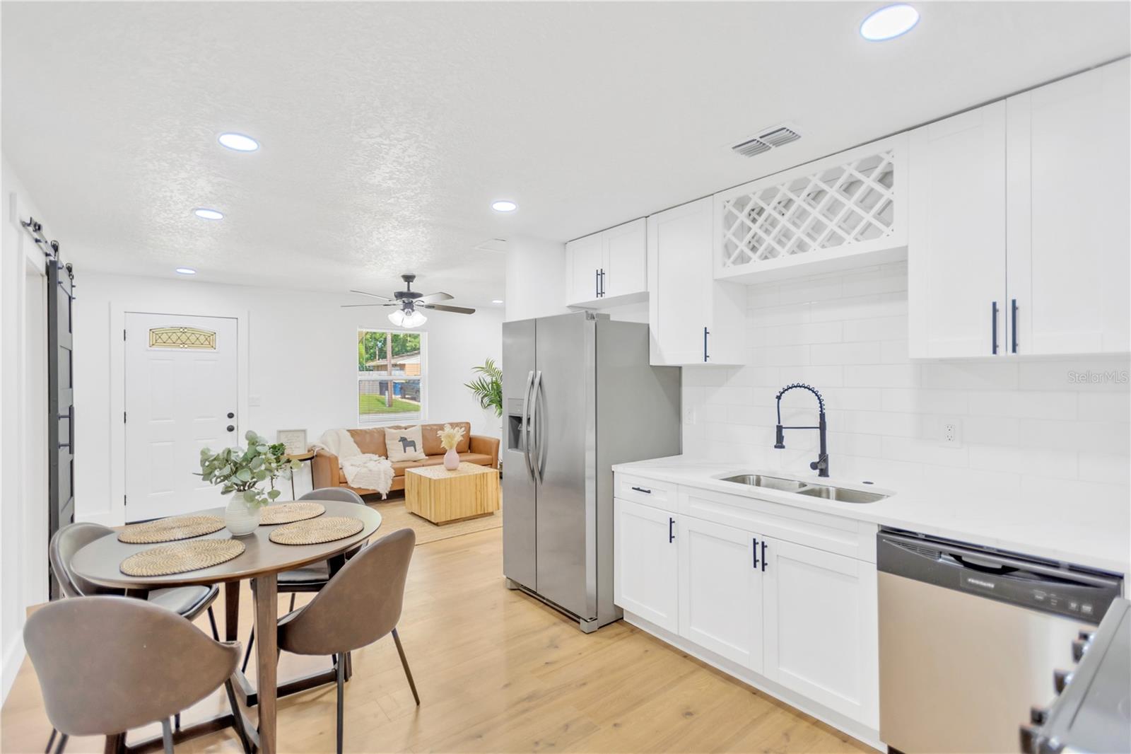 EDENVILLE SUB - Residential Lease