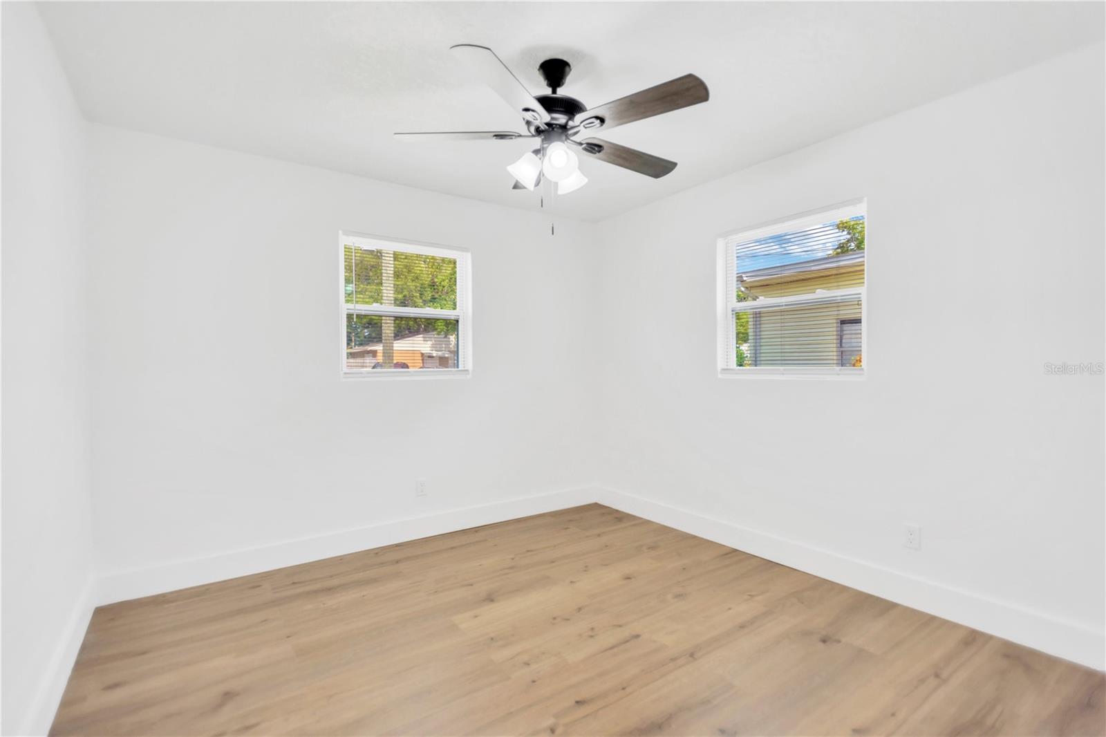 EDENVILLE SUB - Residential Lease