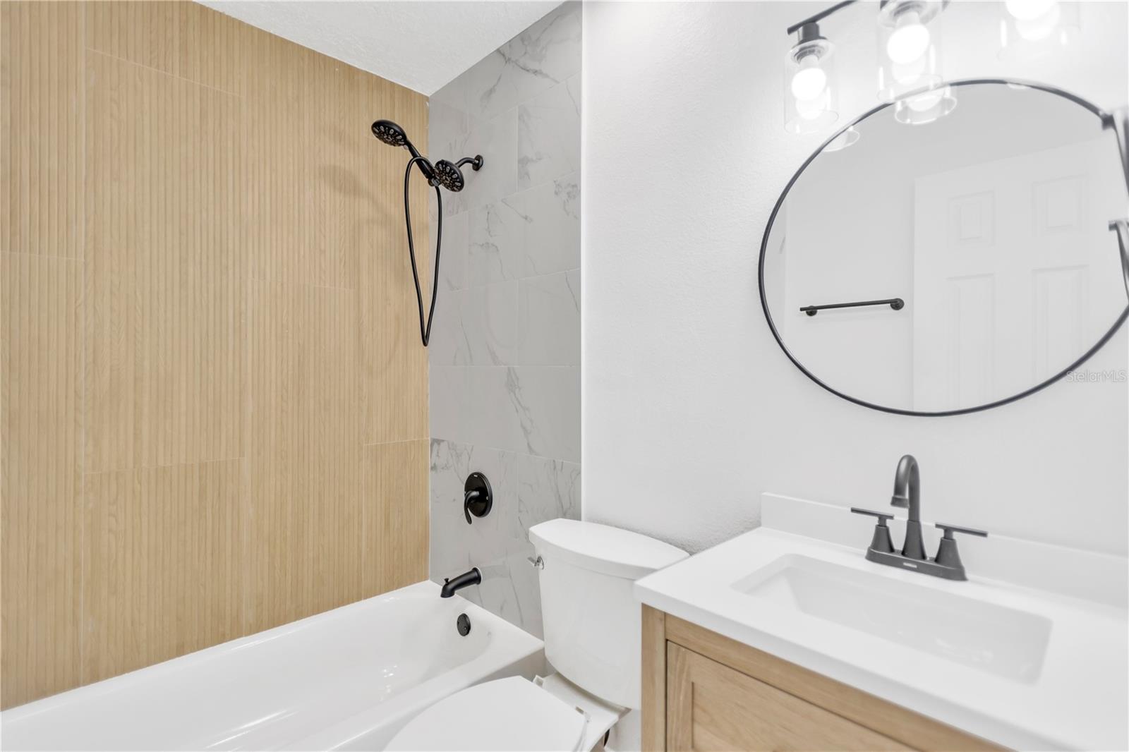 EDENVILLE SUB - Residential Lease